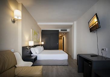 Chambre double standard avec balcon