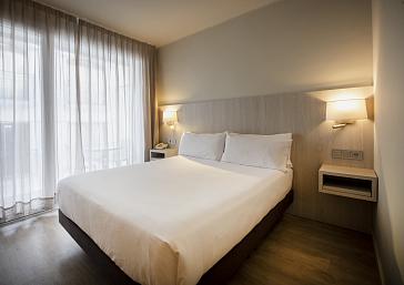 Standard Doppelzimmer mit Balkon