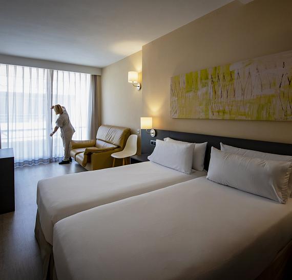 Standard double room with a balcony