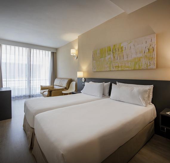 Standard double room with a balcony