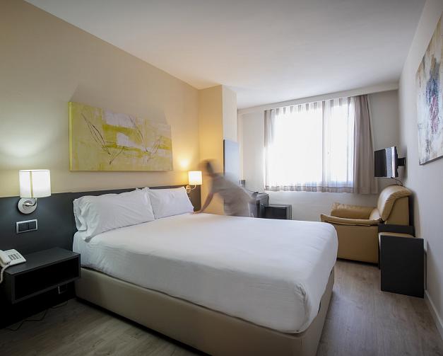 Standard double room