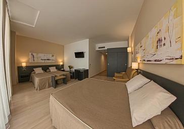 Habitación cuádruple con acceso al spa