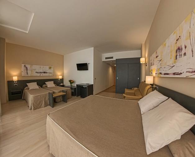 Chambre quadruple avec accès au spa