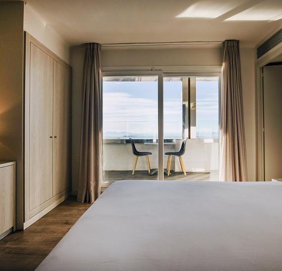 Superior double room with sea view