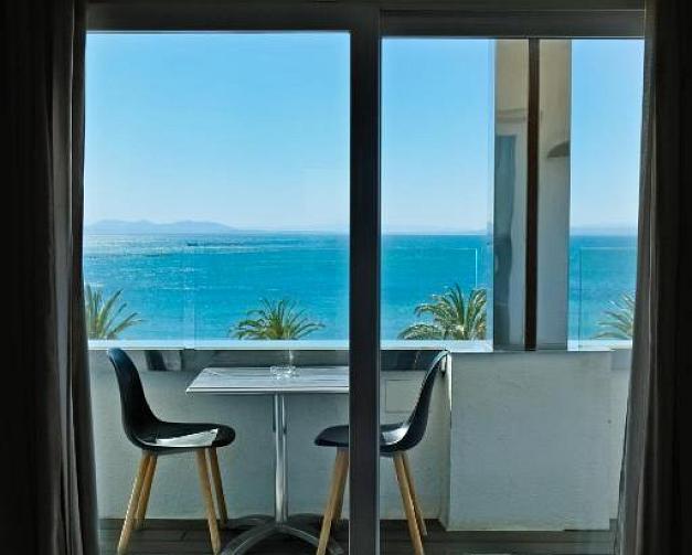 Habitación doble superior con vistas al mar