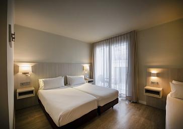 Dreibettzimmer