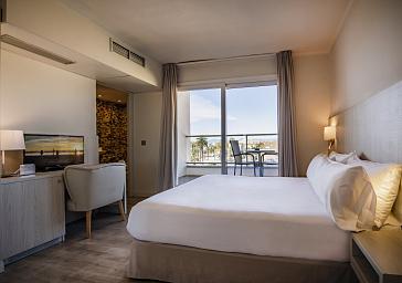 Chambre double avec vue partiel sur la mer