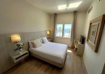 Habitación doble con vistas al mar (con ventana)