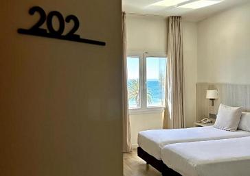 Doppelzimmer mit Meerblick (mit Fenster)