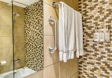 Habitación doble con vistas laterales al mar con acceso al spa