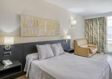 Habitació doble estàndard amb balcó i accés a l'spa