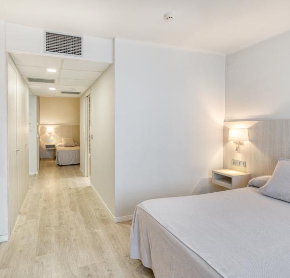 Vierbettzimmer mit Zugang zum Spa
