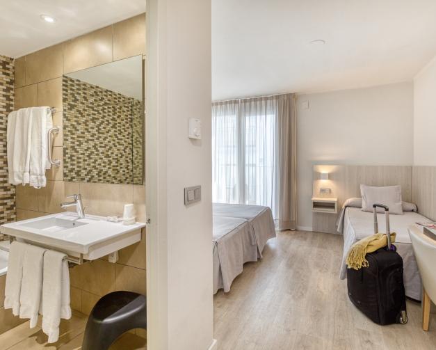 Habitación triple con acceso al spa