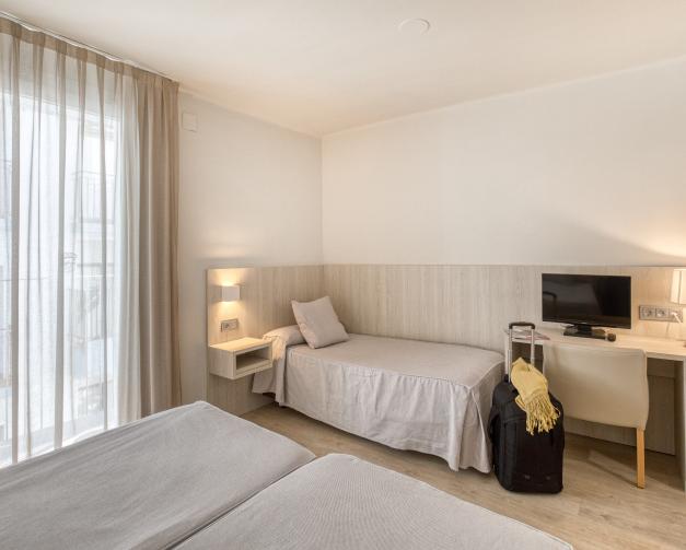 Habitación triple con acceso al spa