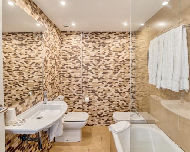 Chambre quadruple avec accès au spa